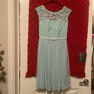 NWT David’s Bridal, Size 0 - Short Lace & Mesh Mint Dress